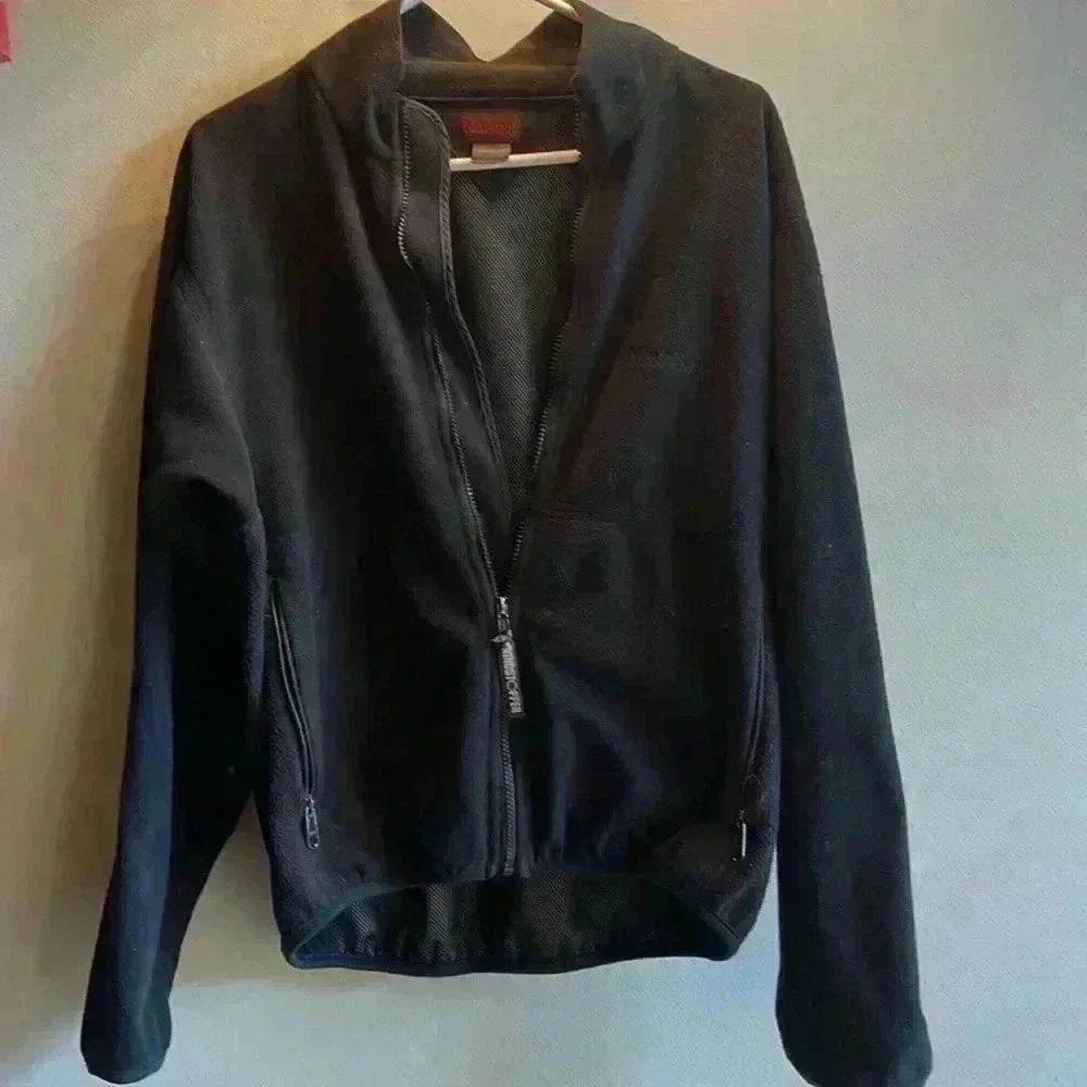 Black men’s marmot Wind-stopper jacket.
